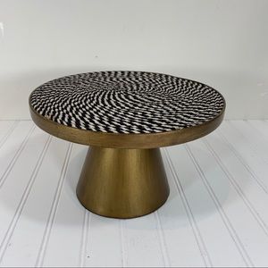 Dip riser stand with twine covering